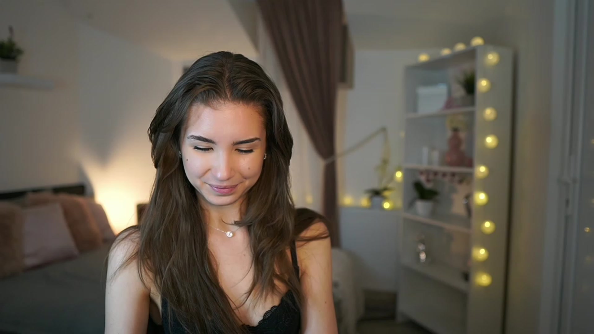 Gallery image thumbnail from Shy_jane's myfreecams stream on, 02/09/2023, 13:56 image 20 of 20