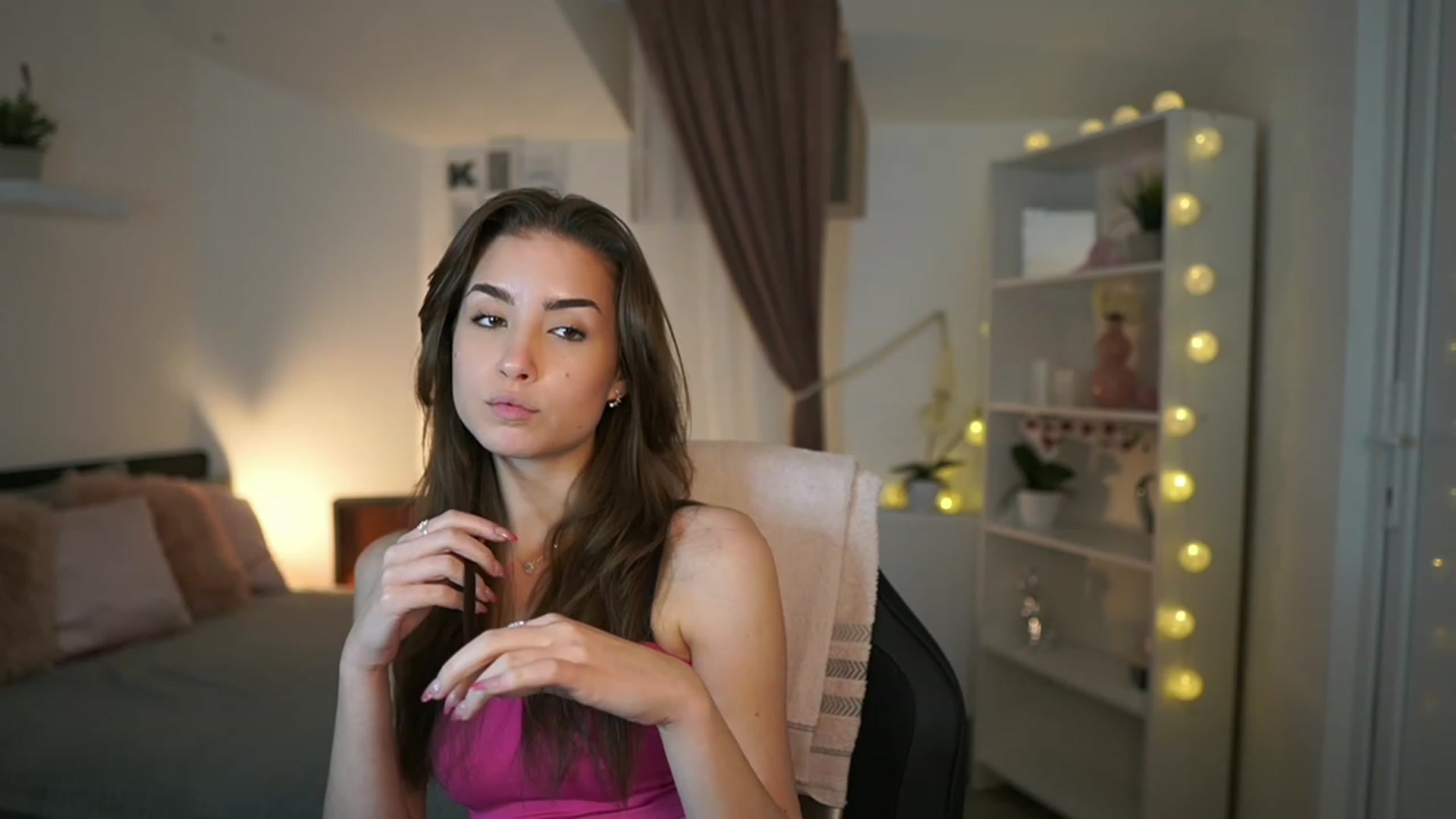 Gallery image thumbnail from Shy_jane's myfreecams stream on, 02/09/2023, 15:09 image 15 of 20