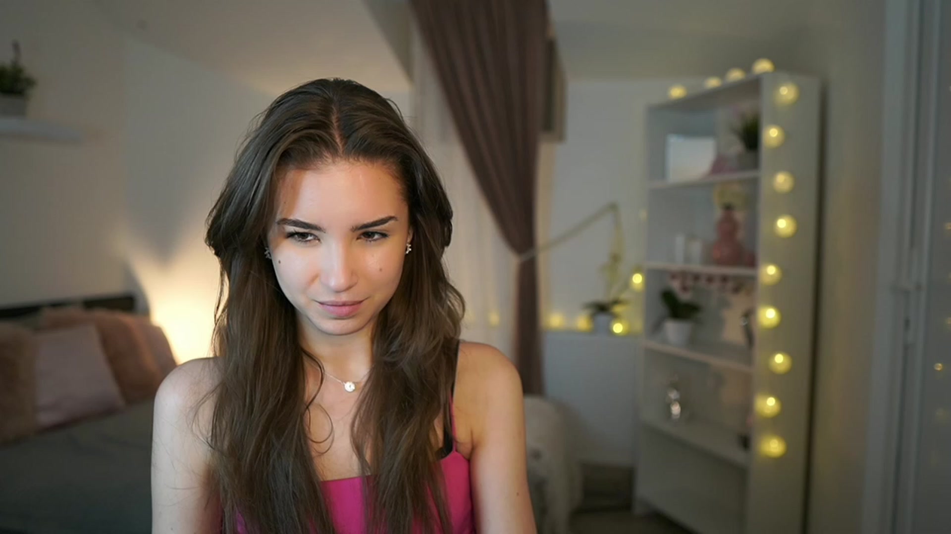 Gallery image thumbnail from Shy_jane's myfreecams stream on, 02/09/2023, 15:09 image 1 of 20