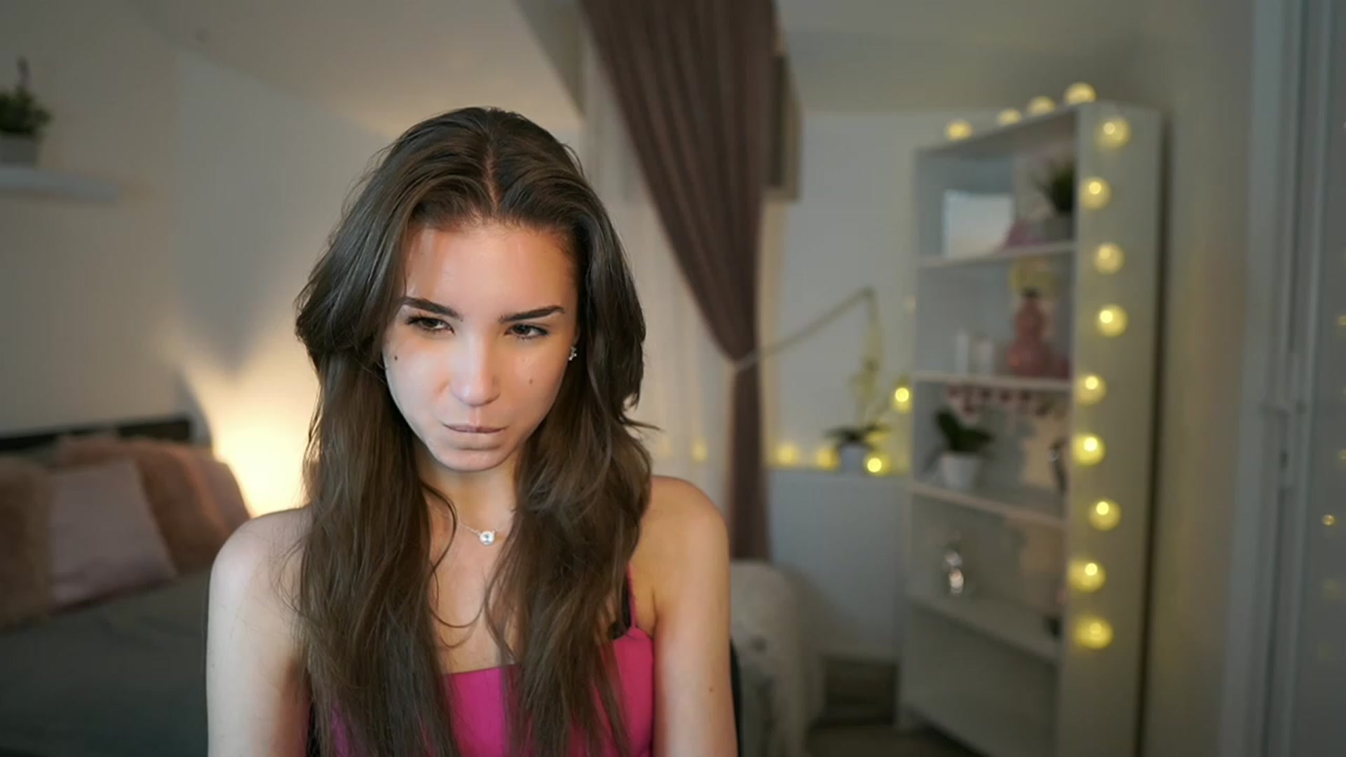 Gallery image thumbnail from Shy_jane's myfreecams stream on, 02/09/2023, 15:09 image 3 of 20