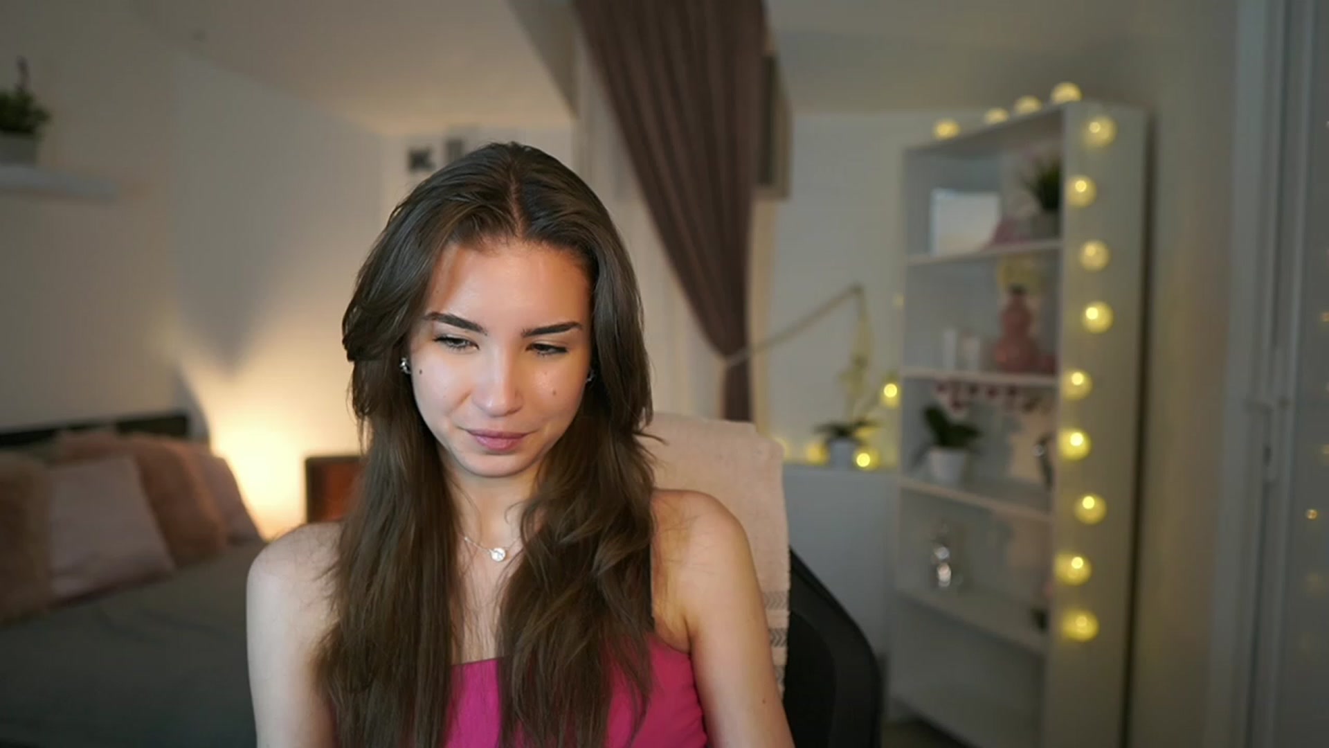 Gallery image thumbnail from Shy_jane's myfreecams stream on, 02/09/2023, 15:09 image 19 of 20