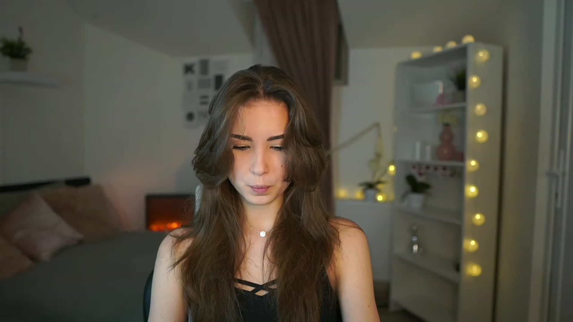 Gallery image thumbnail from Shy_jane's myfreecams stream on, 02/15/2023, 14:19 image 11 of 20