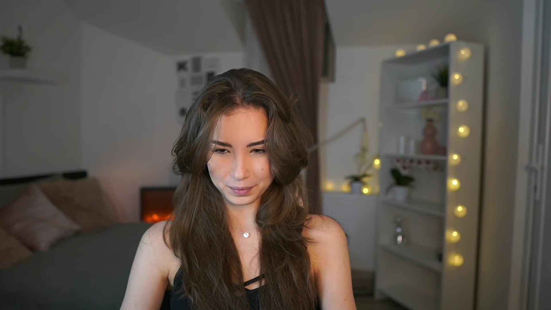 Gallery image thumbnail from Shy_jane's myfreecams stream on, 02/15/2023, 14:53 image 19 of 20