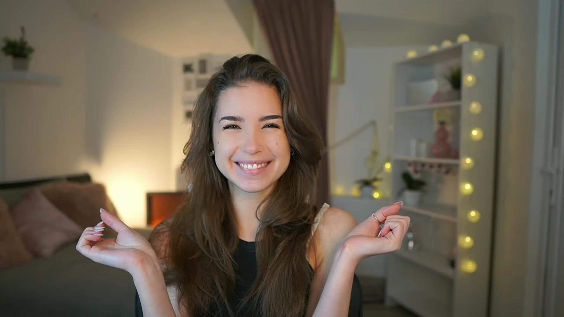 Gallery image thumbnail from Shy_jane's myfreecams stream on, 02/16/2023, 09:32 image 7 of 20