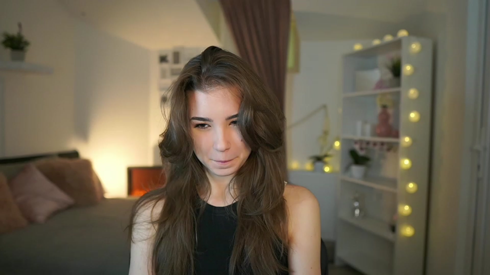 Gallery image thumbnail from Shy_jane's myfreecams stream on, 02/16/2023, 09:55 image 5 of 20