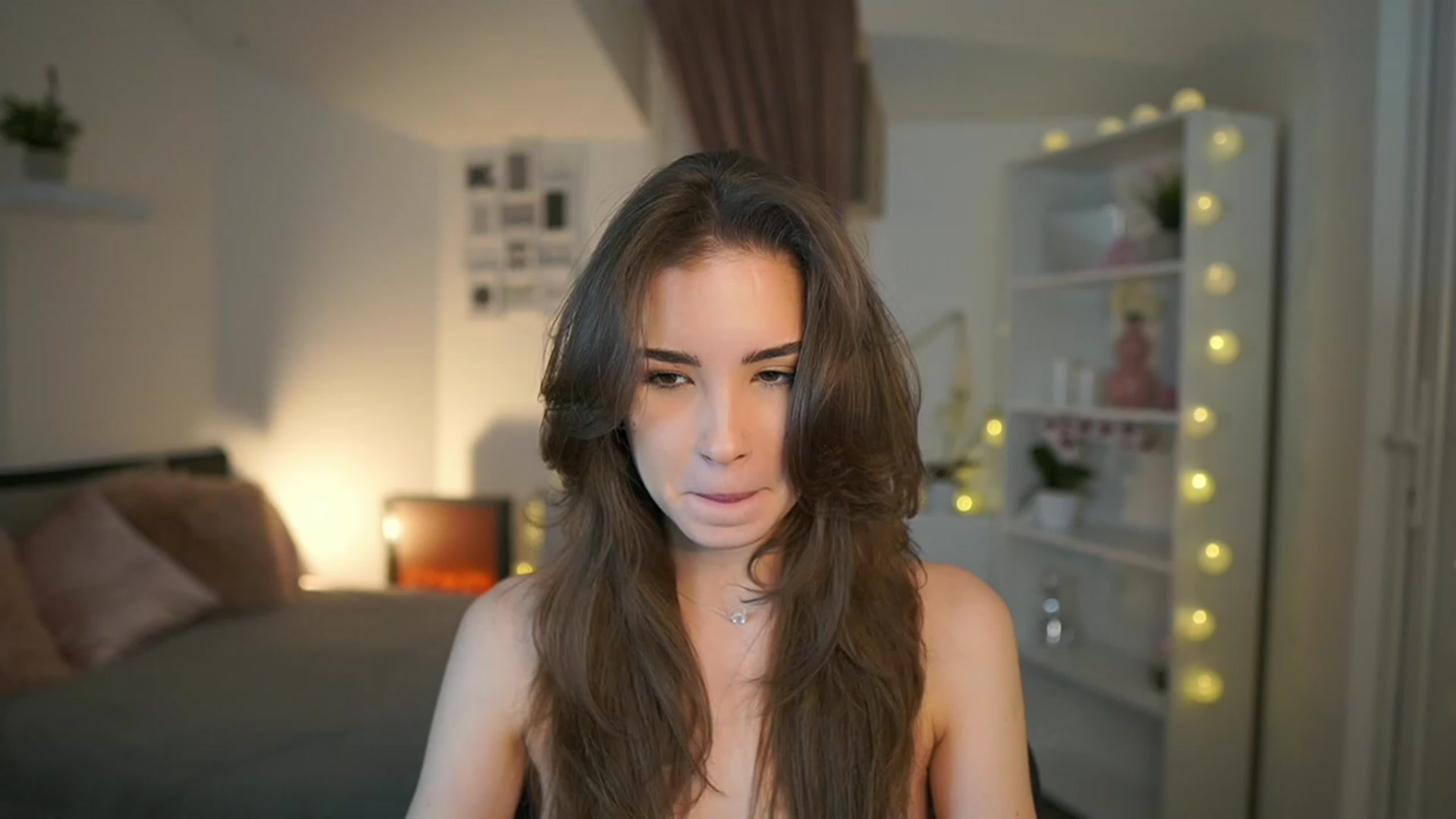 Gallery image thumbnail from Shy_jane's myfreecams stream on, 02/17/2023, 15:09 image 19 of 20