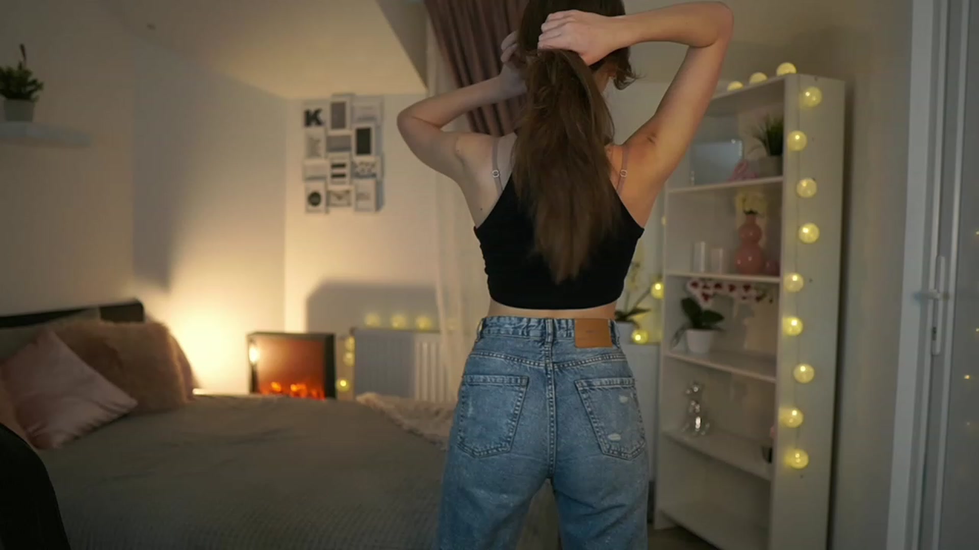 Gallery image thumbnail from Shy_jane's myfreecams stream on, 02/19/2023, 10:07 image 9 of 20