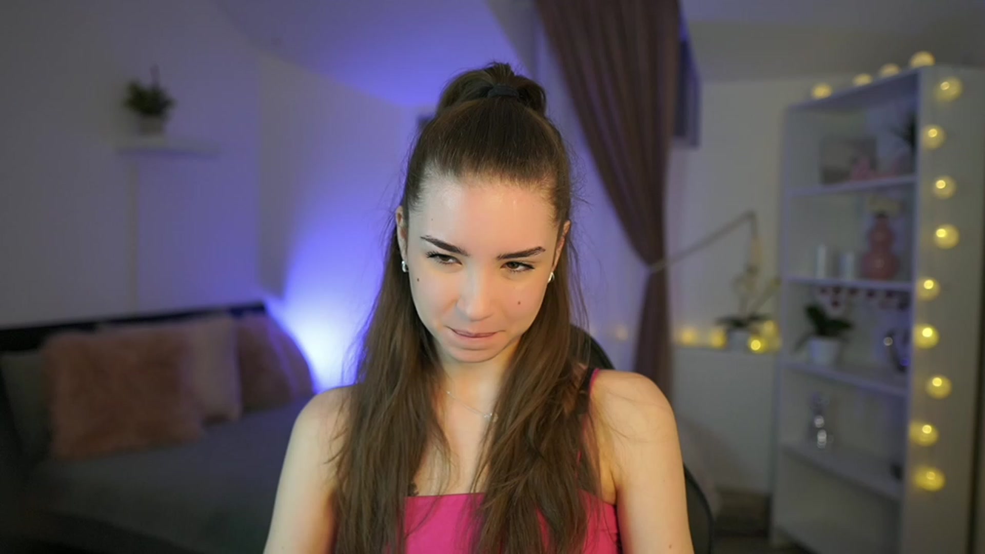 Gallery image thumbnail from Shy_jane's myfreecams stream on, 02/26/2023, 10:30 image 1 of 20
