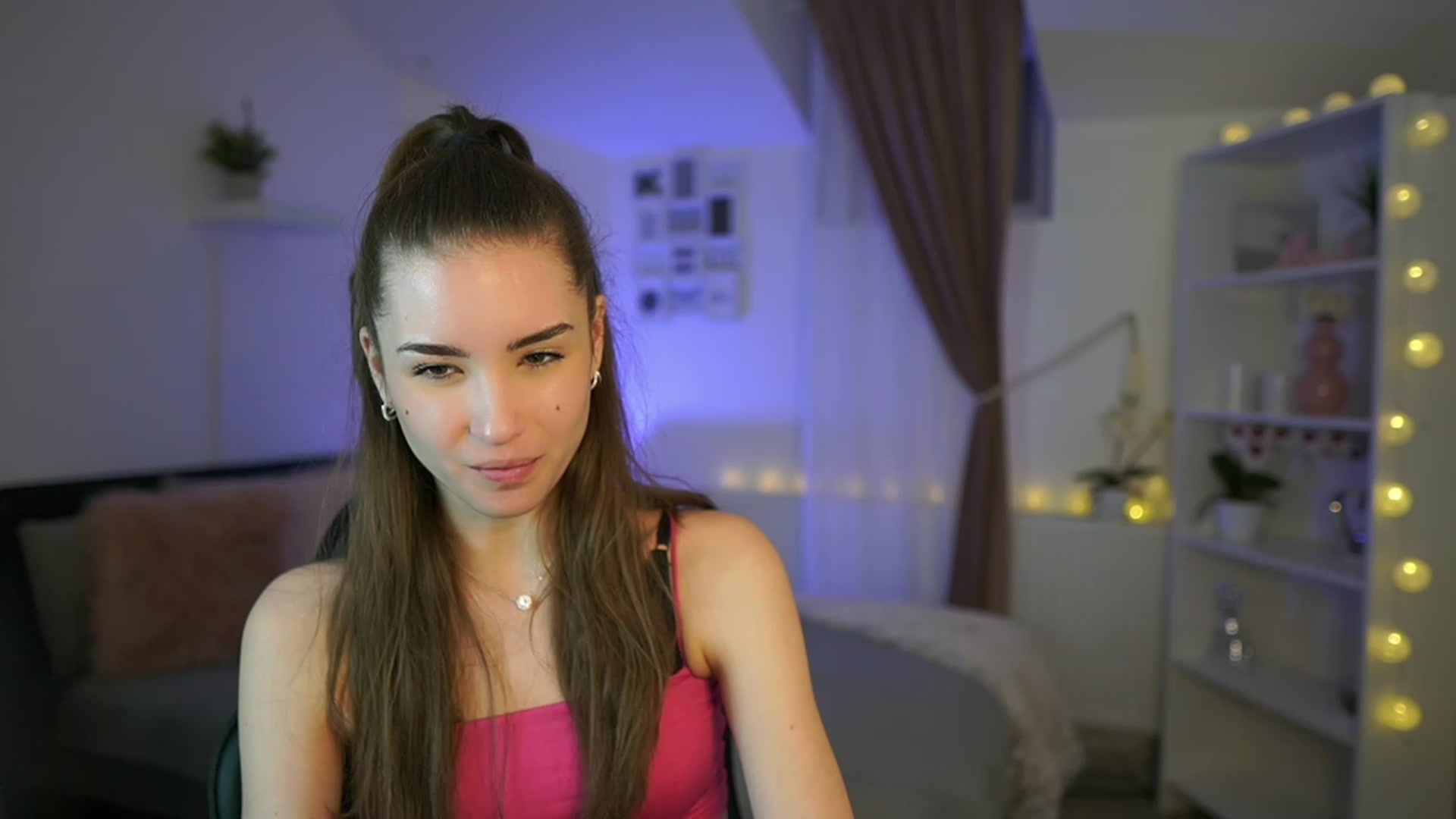 Gallery image thumbnail from Shy_jane's myfreecams stream on, 02/26/2023, 14:14 image 15 of 20