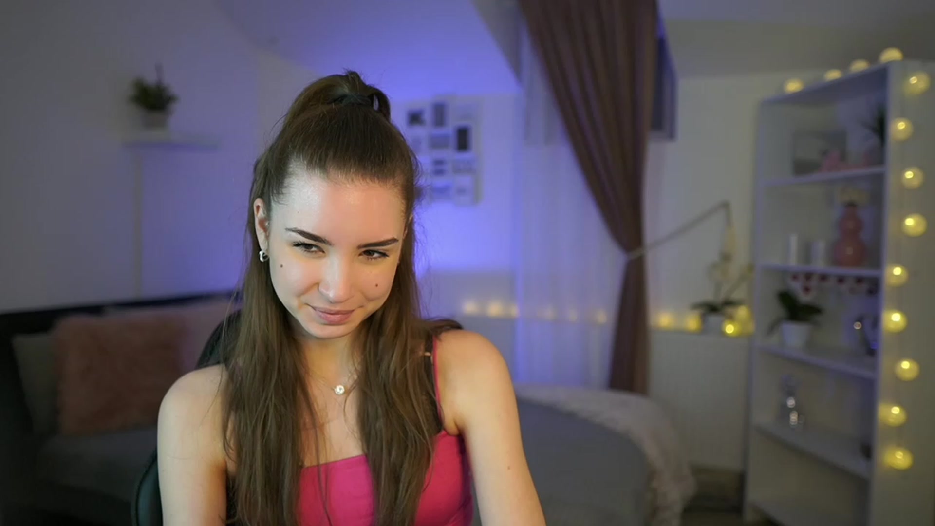 Gallery image thumbnail from Shy_jane's myfreecams stream on, 02/26/2023, 14:14 image 16 of 20