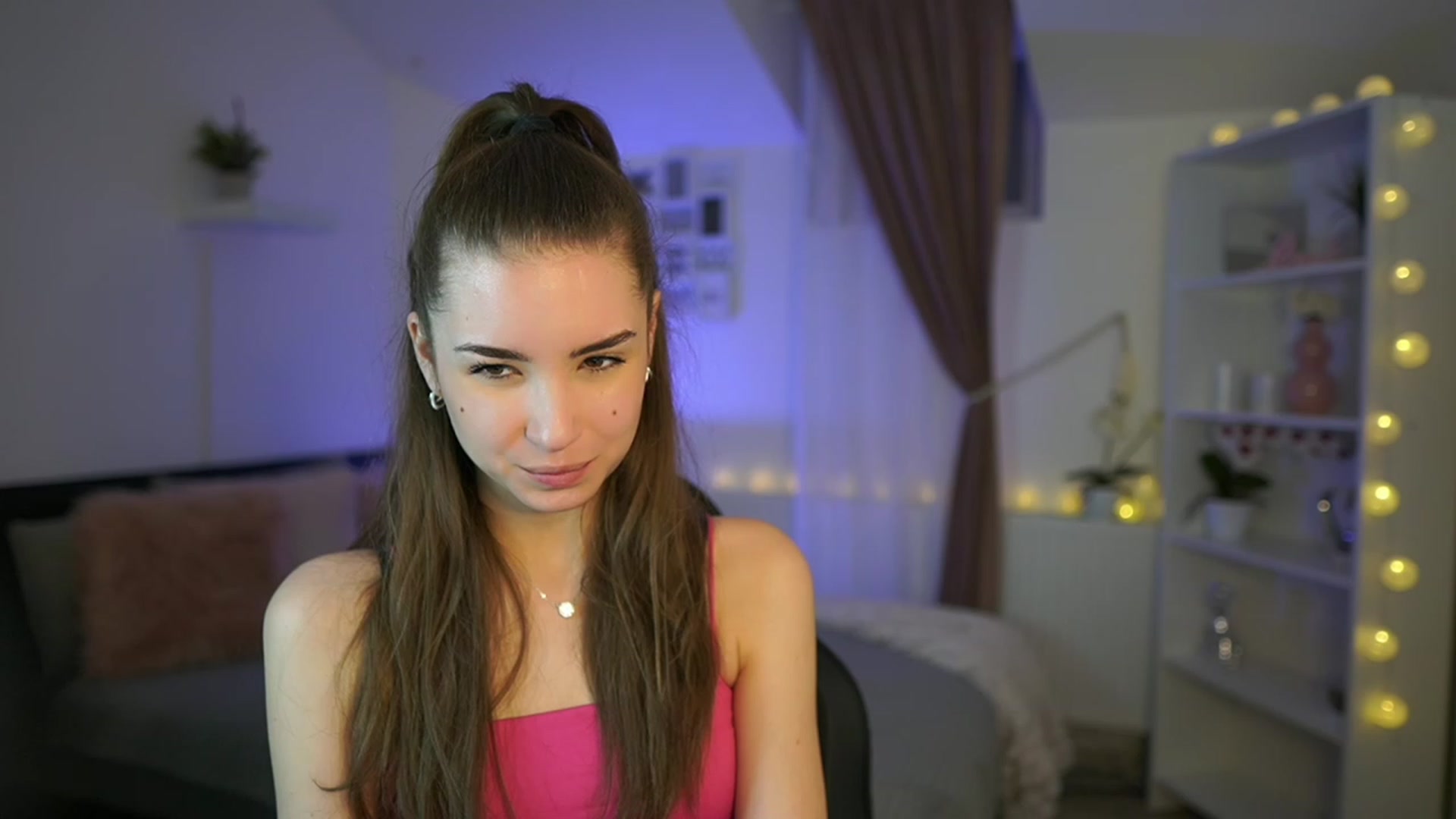 Gallery image thumbnail from Shy_jane's myfreecams stream on, 02/26/2023, 14:14 image 3 of 20