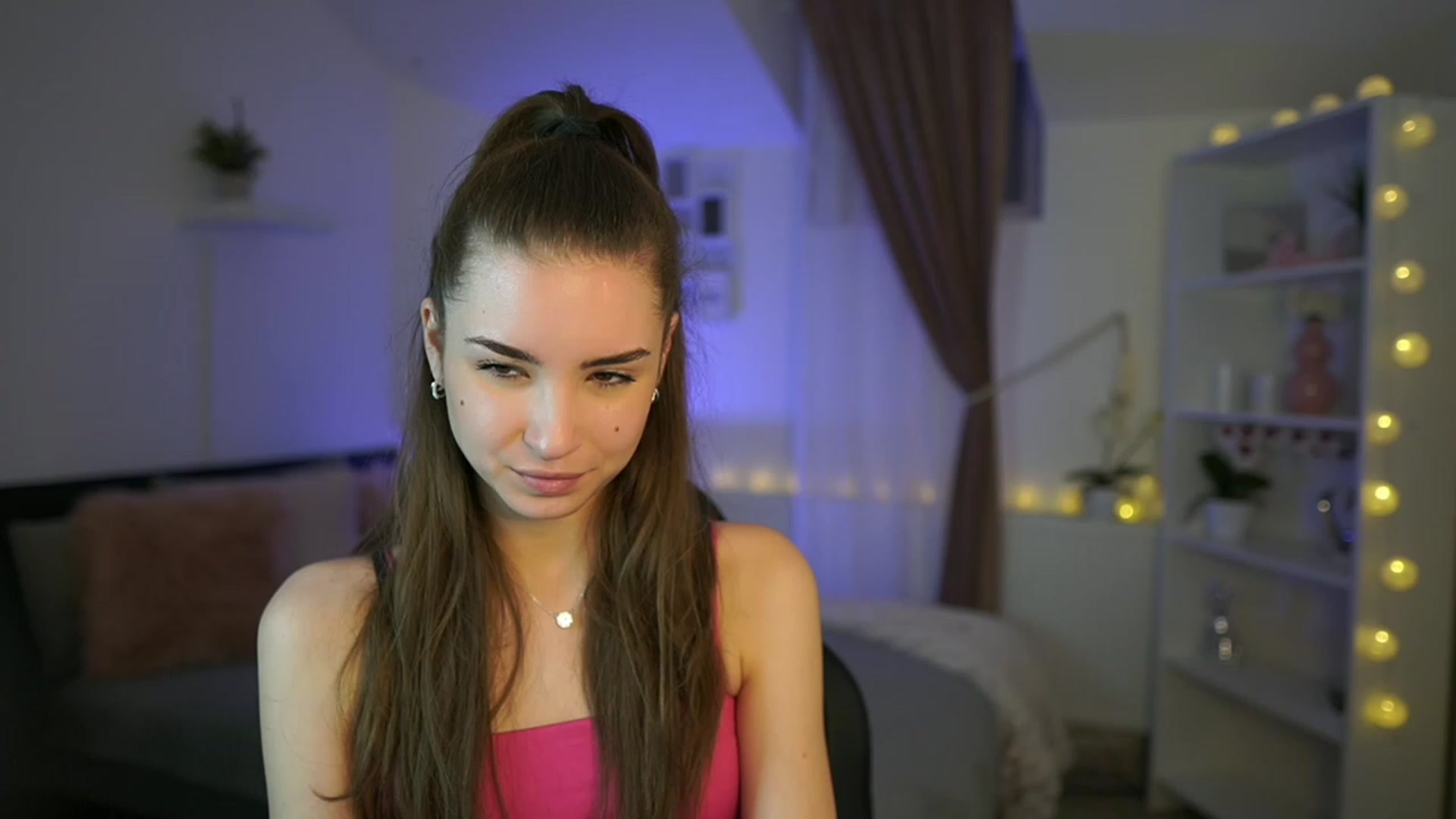 Gallery image thumbnail from Shy_jane's myfreecams stream on, 02/26/2023, 14:14 image 12 of 20
