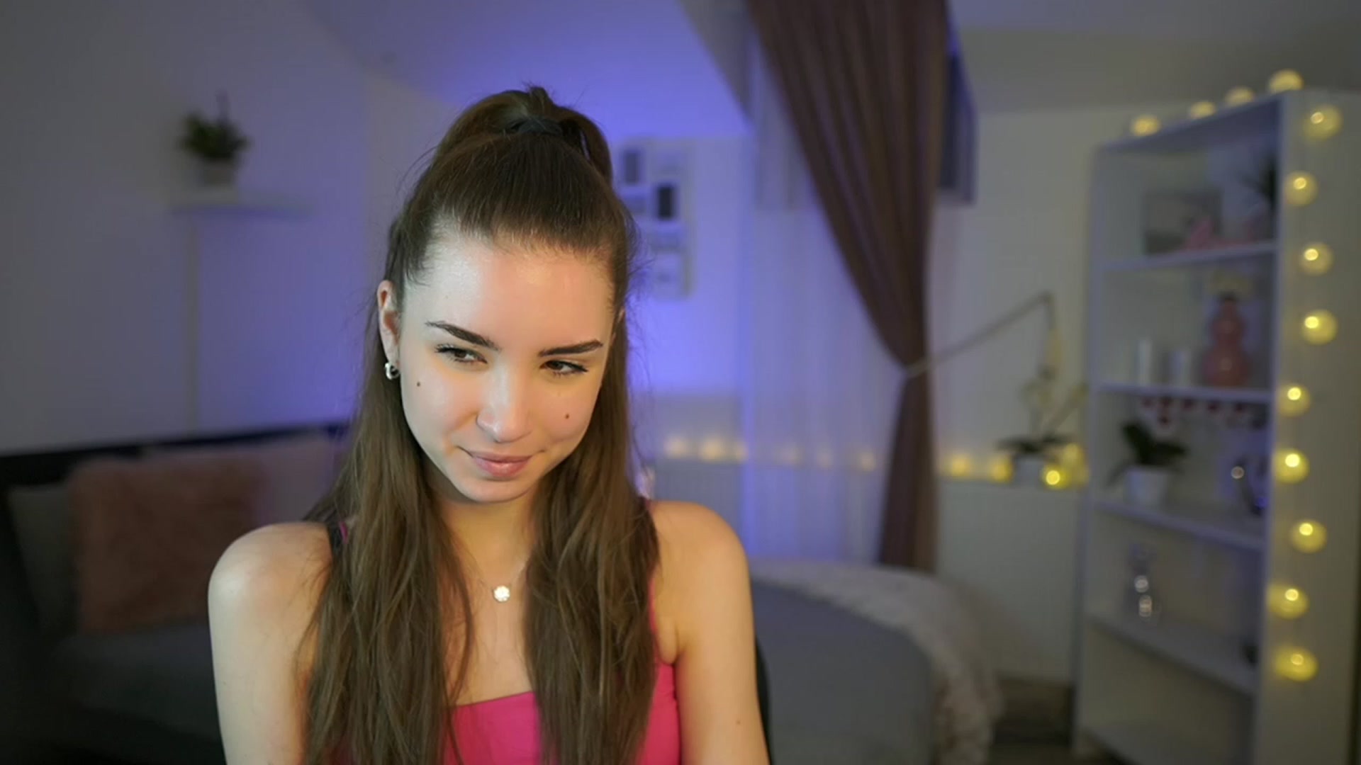 Gallery image thumbnail from Shy_jane's myfreecams stream on, 02/26/2023, 14:14 image 14 of 20