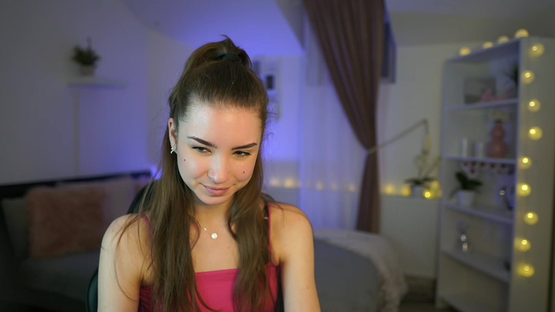 Gallery image thumbnail from Shy_jane's myfreecams stream on, 02/26/2023, 16:42 image 18 of 20