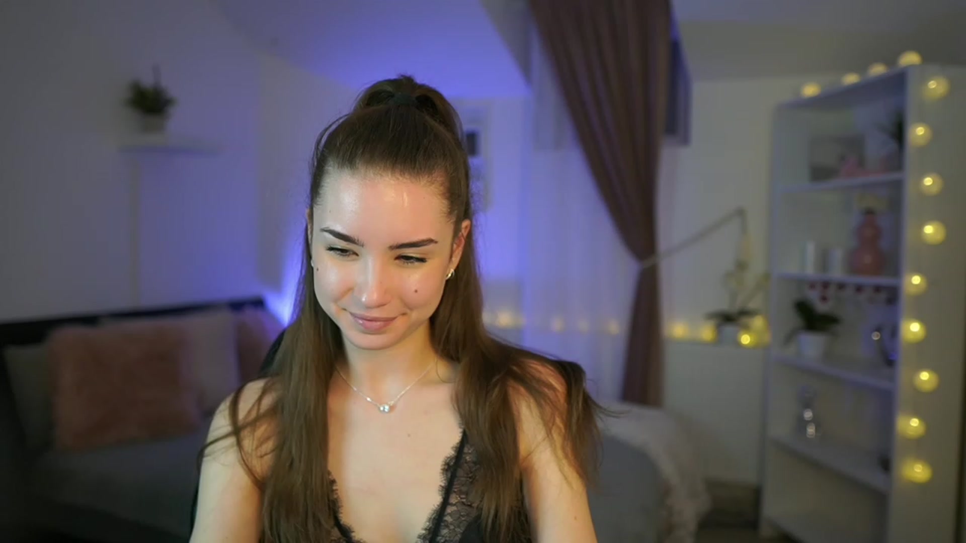 Gallery image thumbnail from Shy_jane's myfreecams stream on, 02/26/2023, 16:42 image 6 of 20