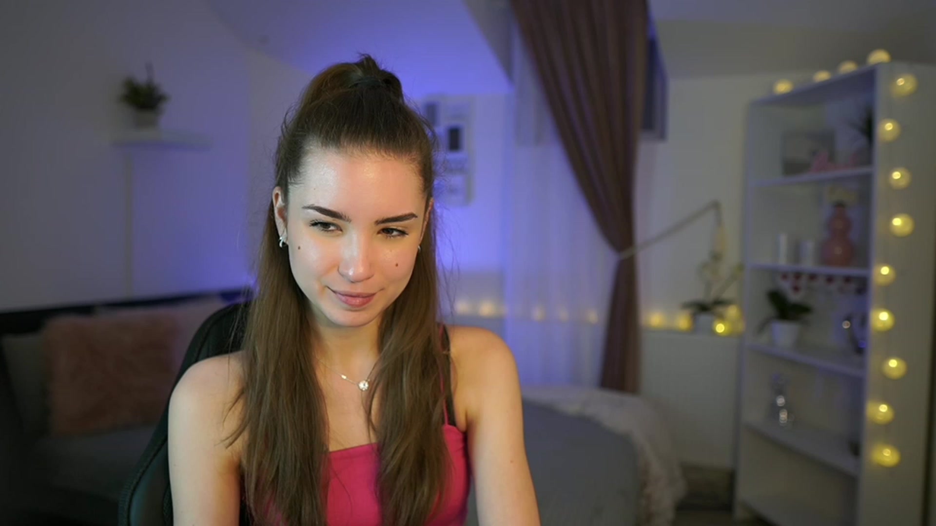 Gallery image thumbnail from Shy_jane's myfreecams stream on, 02/26/2023, 18:01 image 11 of 20