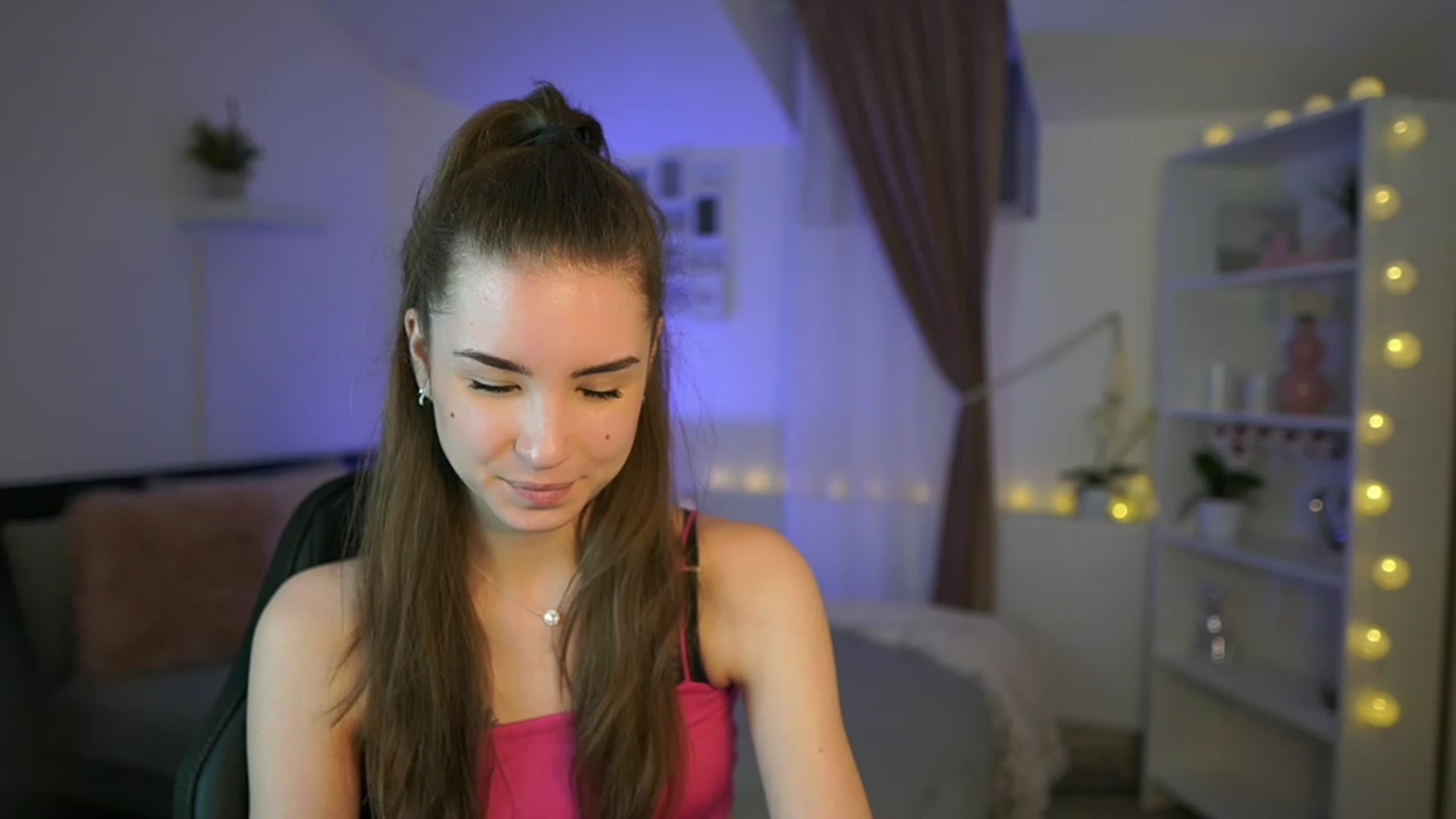 Gallery image thumbnail from Shy_jane's myfreecams stream on, 02/26/2023, 18:01 image 16 of 20