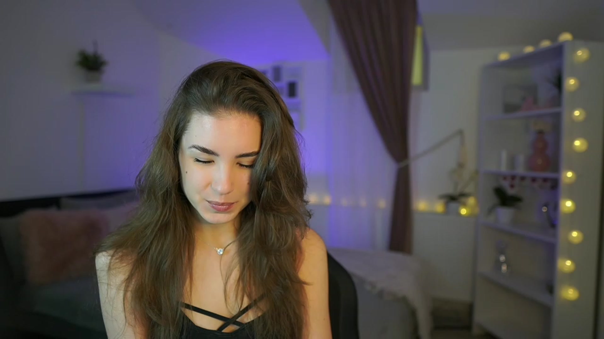 Gallery image thumbnail from Shy_jane's myfreecams stream on, 02/27/2023, 14:23 image 2 of 20