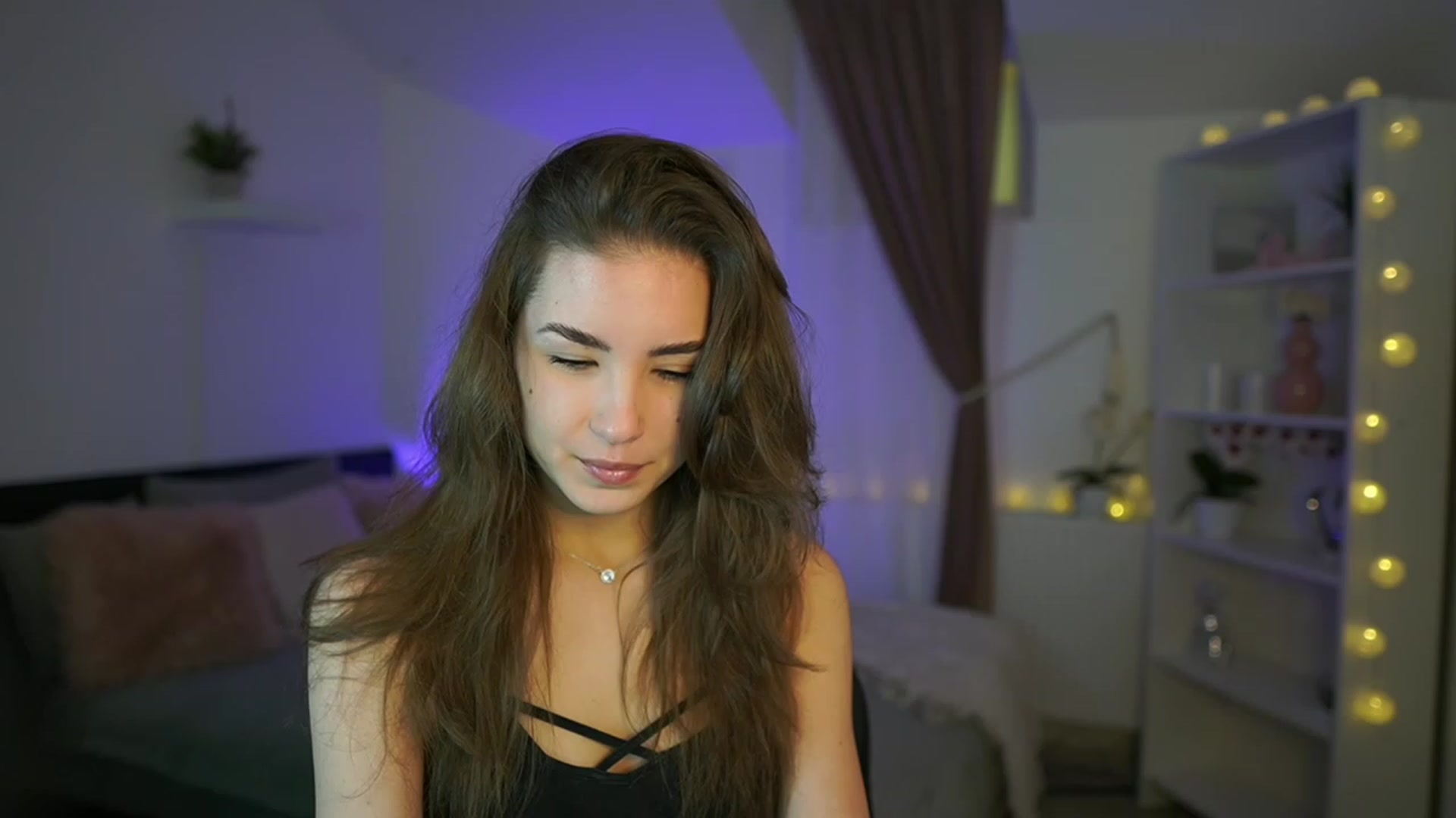 Gallery image thumbnail from Shy_jane's myfreecams stream on, 02/27/2023, 14:23 image 4 of 20
