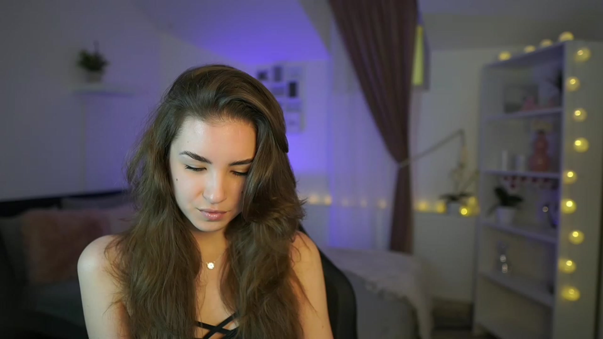 Gallery image thumbnail from Shy_jane's myfreecams stream on, 02/27/2023, 15:39 image 9 of 20