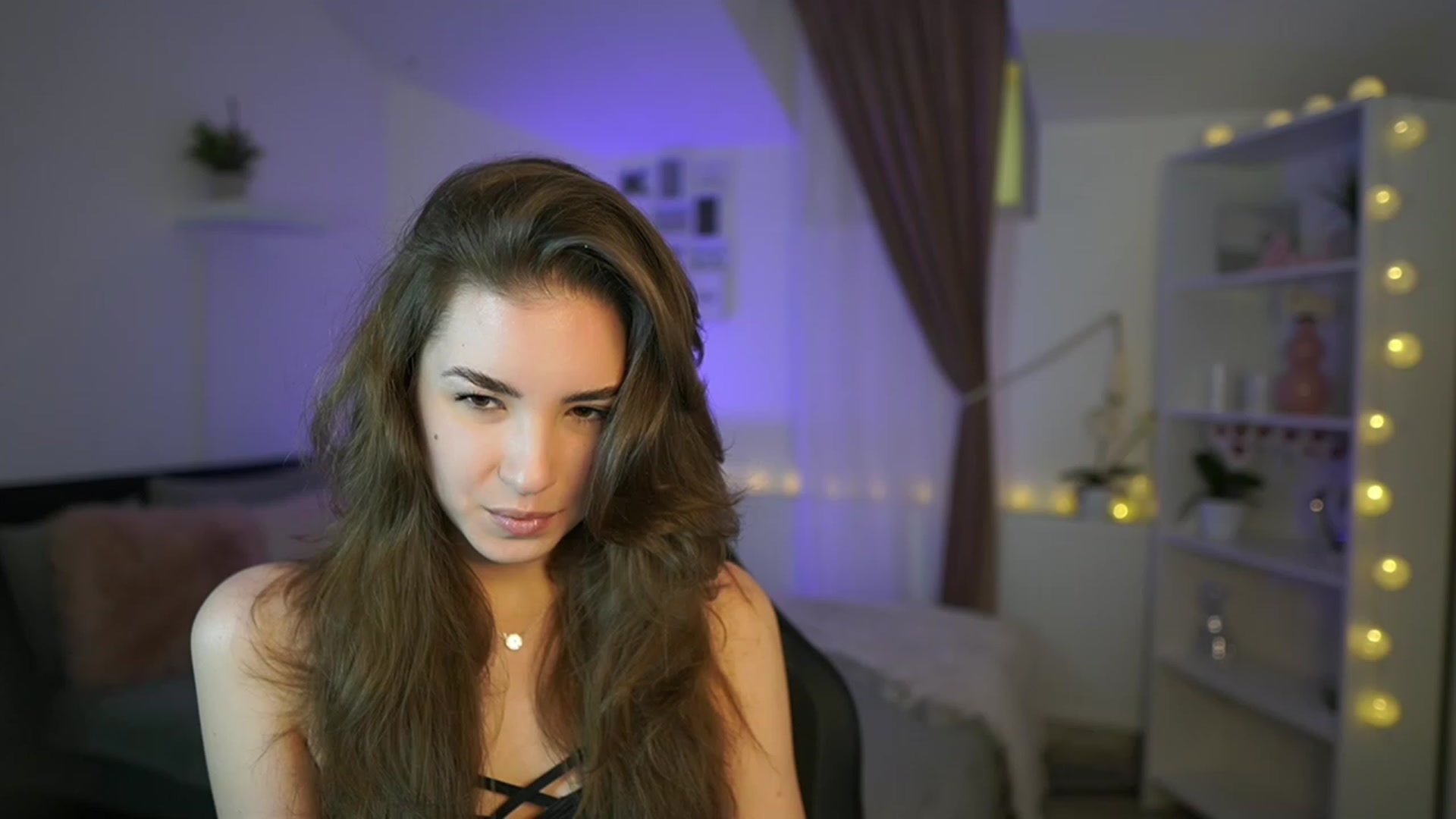 Gallery image thumbnail from Shy_jane's myfreecams stream on, 02/27/2023, 15:39 image 10 of 20