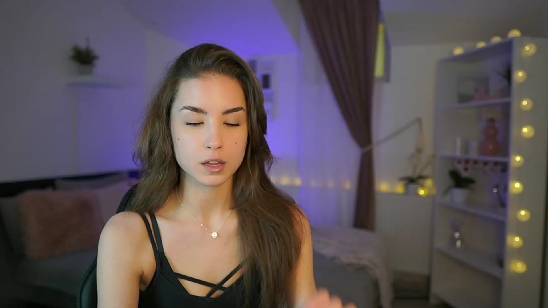 Gallery image thumbnail from Shy_jane's myfreecams stream on, 02/27/2023, 15:39 image 16 of 20