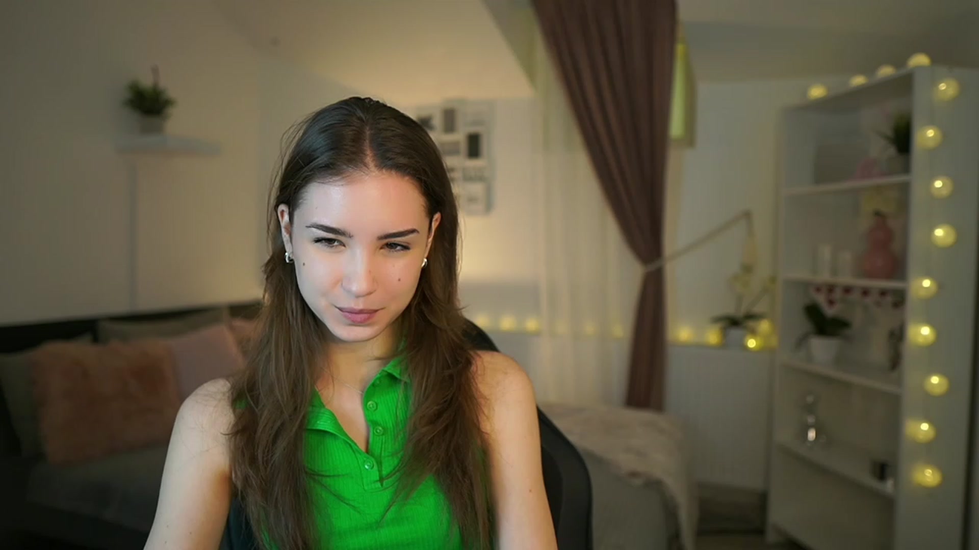 Gallery image thumbnail from Shy_jane's myfreecams stream on, 02/28/2023, 14:50 image 9 of 20