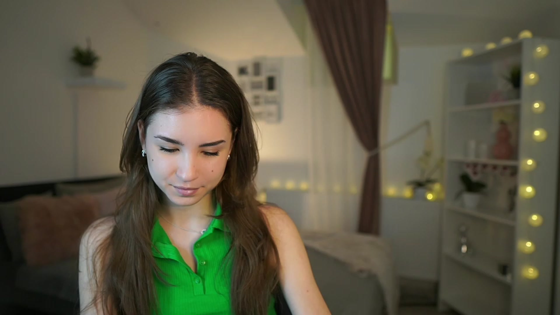 Gallery image thumbnail from Shy_jane's myfreecams stream on, 02/28/2023, 14:50 image 17 of 20