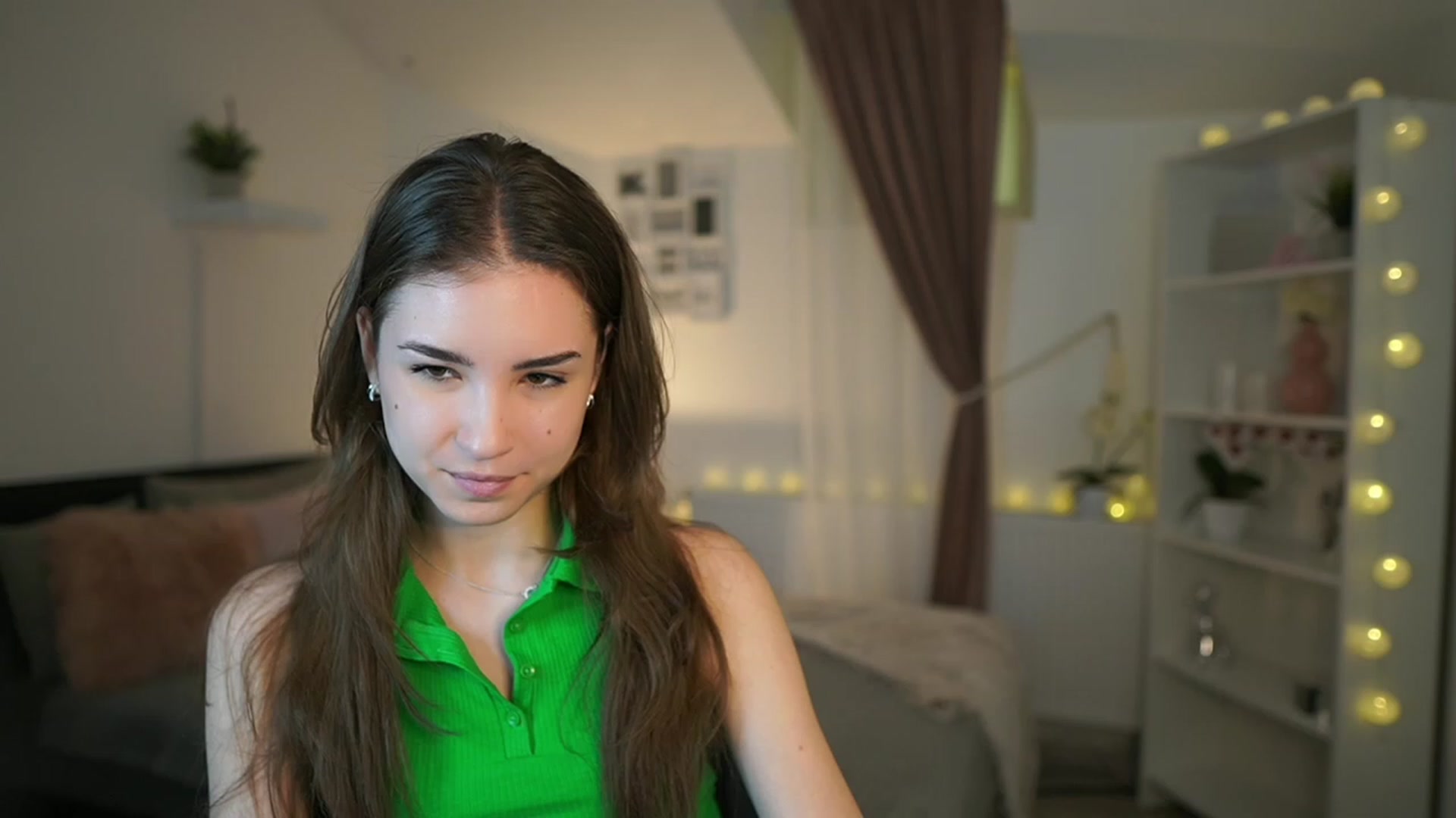 Gallery image thumbnail from Shy_jane's myfreecams stream on, 02/28/2023, 14:50 image 18 of 20
