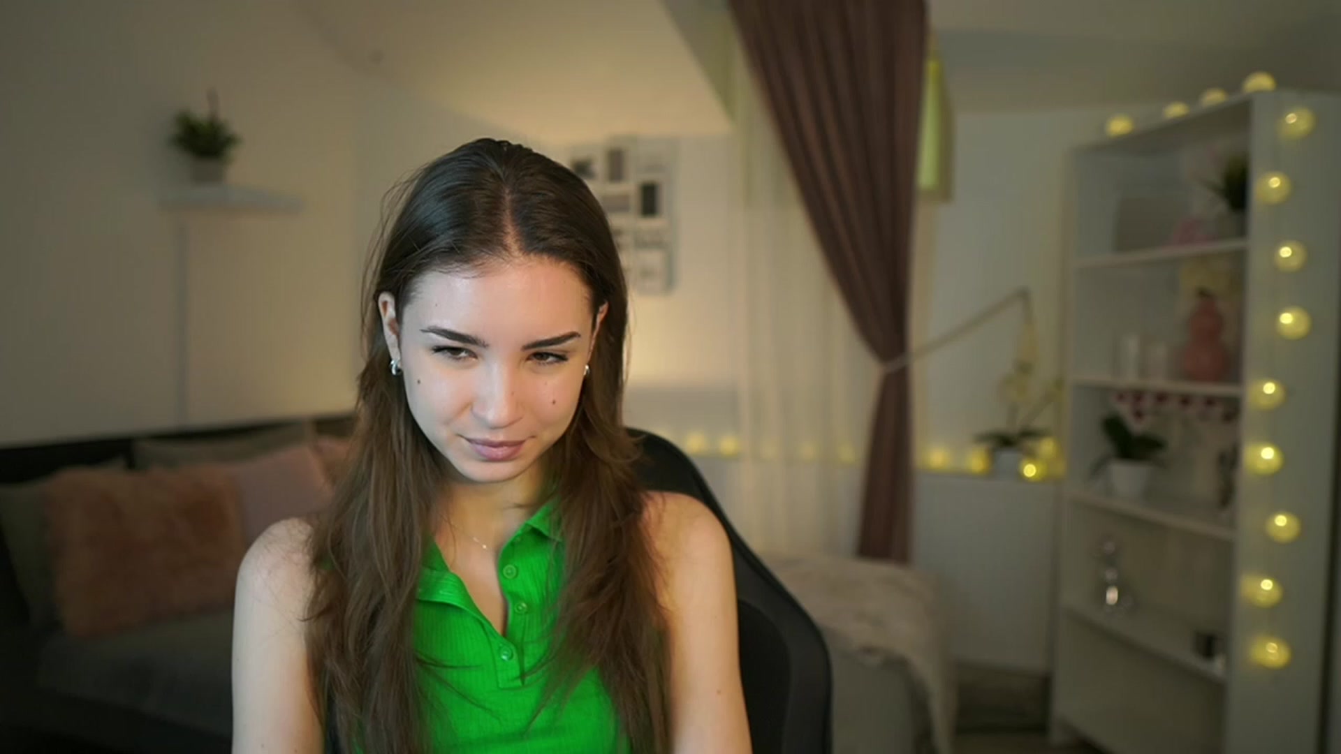 Gallery image thumbnail from Shy_jane's myfreecams stream on, 02/28/2023, 14:50 image 6 of 20