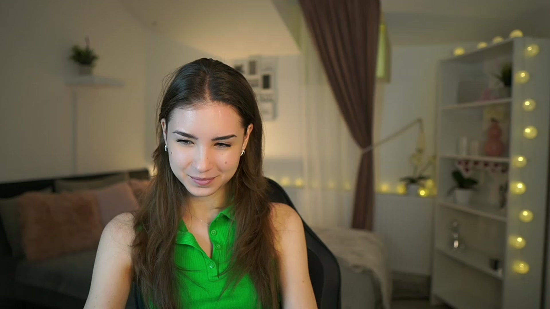 Gallery image thumbnail from Shy_jane's myfreecams stream on, 02/28/2023, 14:50 image 8 of 20