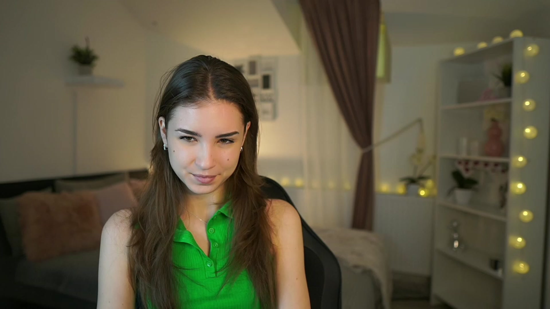 Gallery image thumbnail from Shy_jane's myfreecams stream on, 02/28/2023, 14:50 image 2 of 20