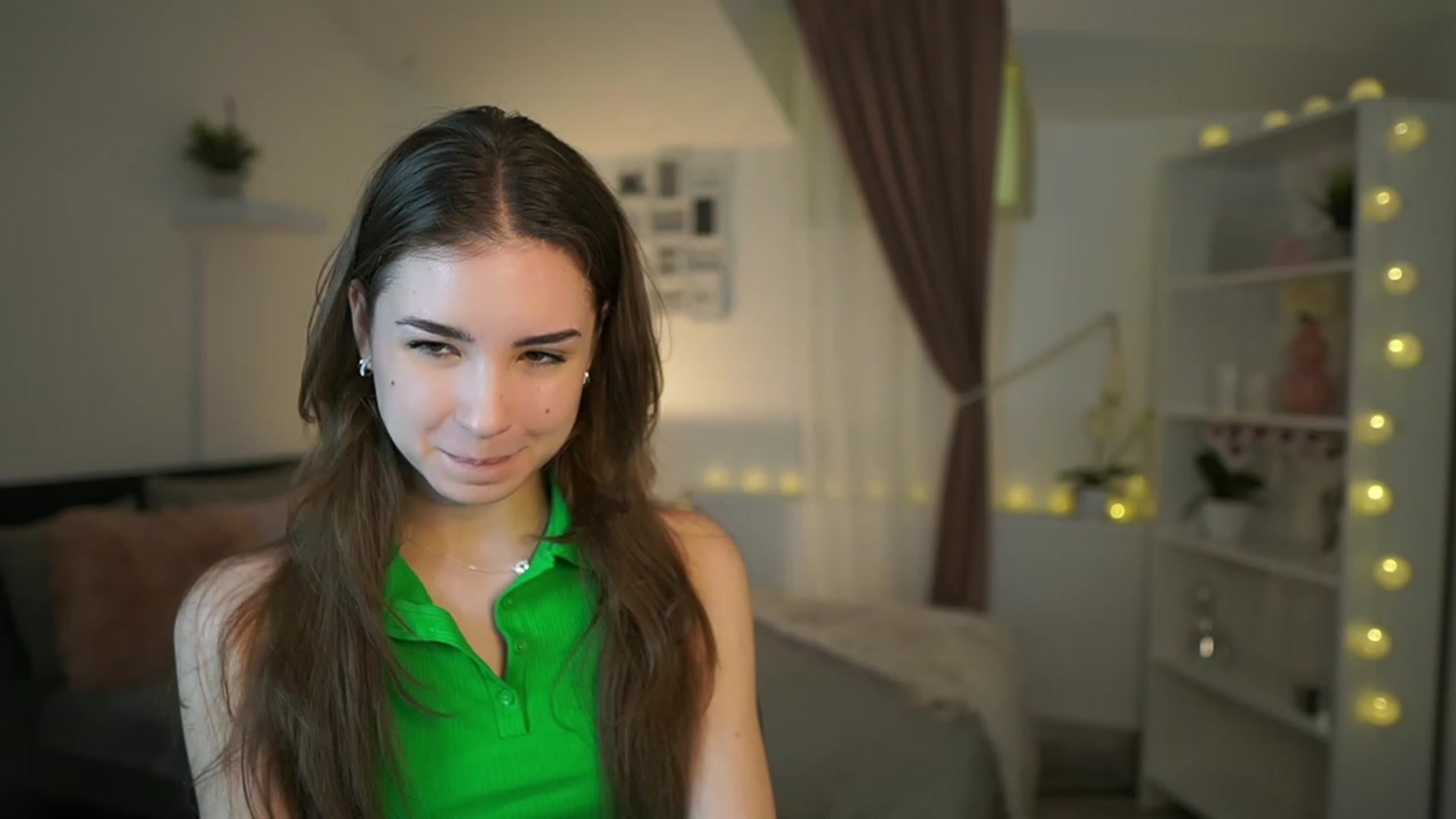 Gallery image thumbnail from Shy_jane's myfreecams stream on, 02/28/2023, 14:50 image 19 of 20