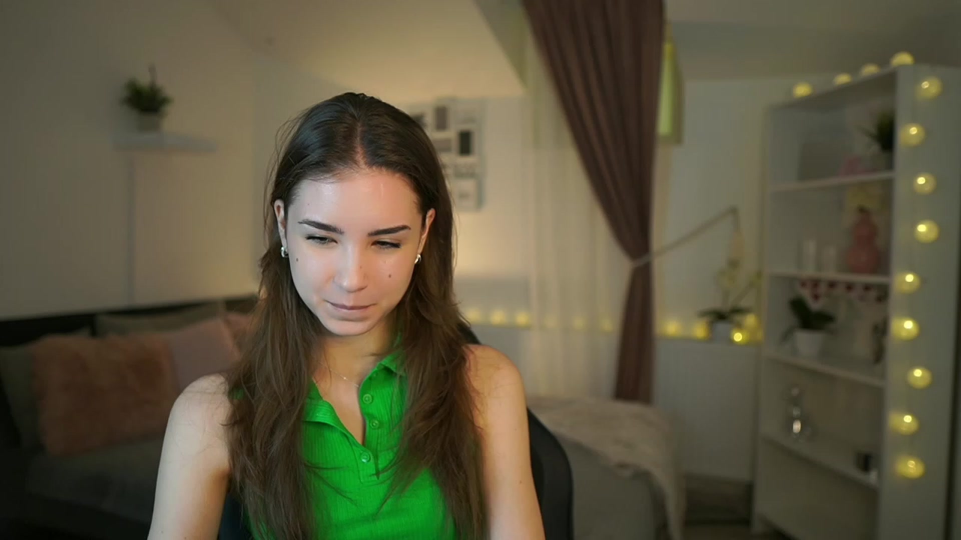 Gallery image thumbnail from Shy_jane's myfreecams stream on, 02/28/2023, 14:50 image 10 of 20