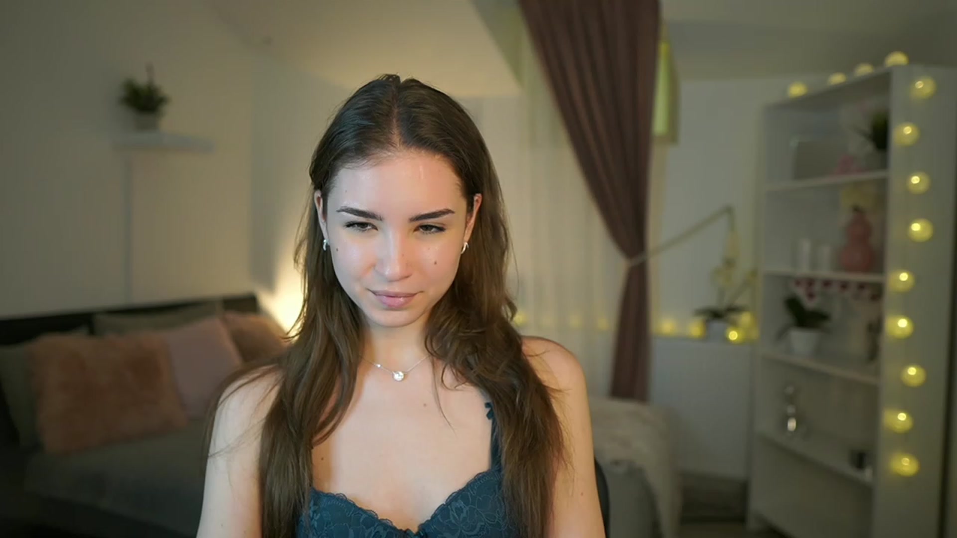 Gallery image thumbnail from Shy_jane's myfreecams stream on, 02/28/2023, 16:31 image 10 of 20