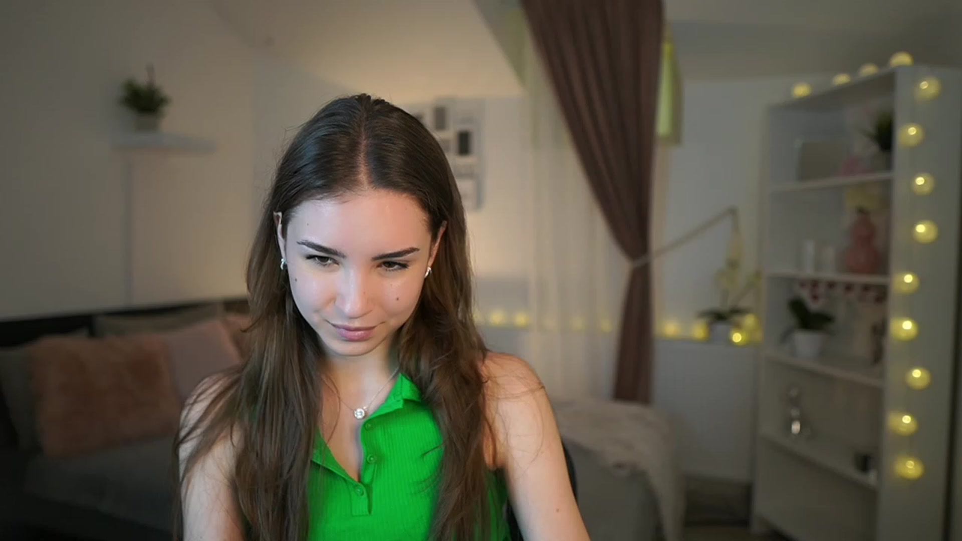 Gallery image thumbnail from Shy_jane's myfreecams stream on, 02/28/2023, 16:31 image 2 of 20