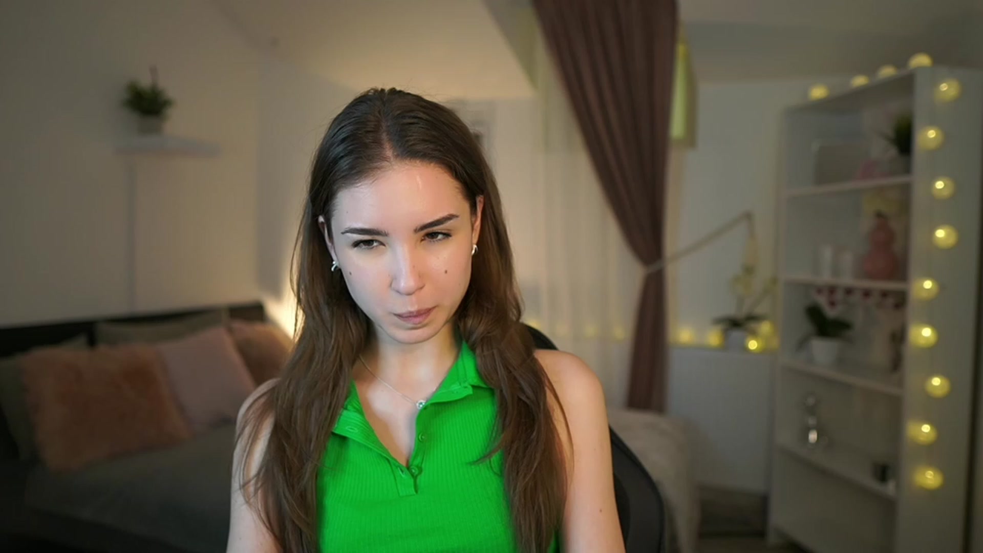 Gallery image thumbnail from Shy_jane's myfreecams stream on, 02/28/2023, 17:54 image 6 of 20