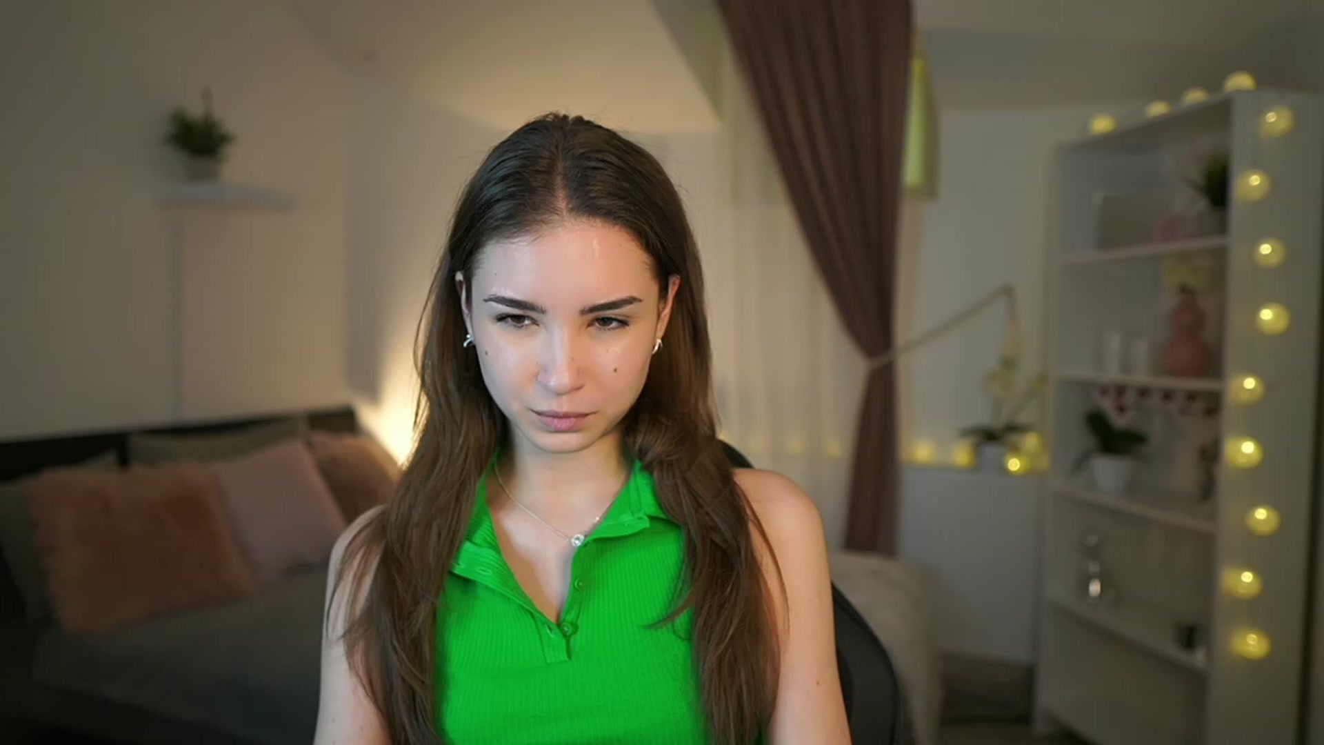 Gallery image thumbnail from Shy_jane's myfreecams stream on, 02/28/2023, 17:54 image 5 of 20