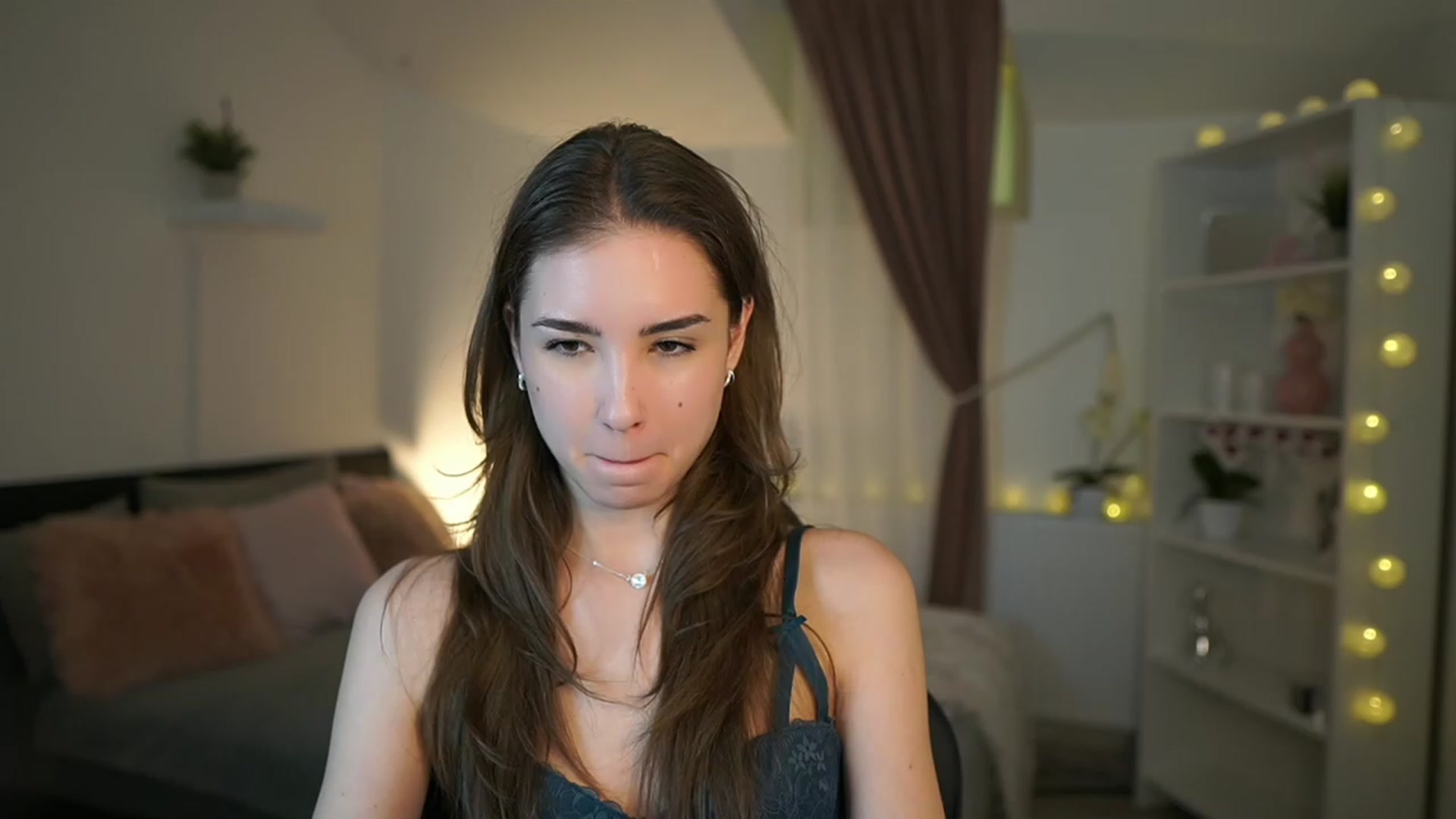 Gallery image thumbnail from Shy_jane's myfreecams stream on, 02/28/2023, 17:54 image 19 of 20