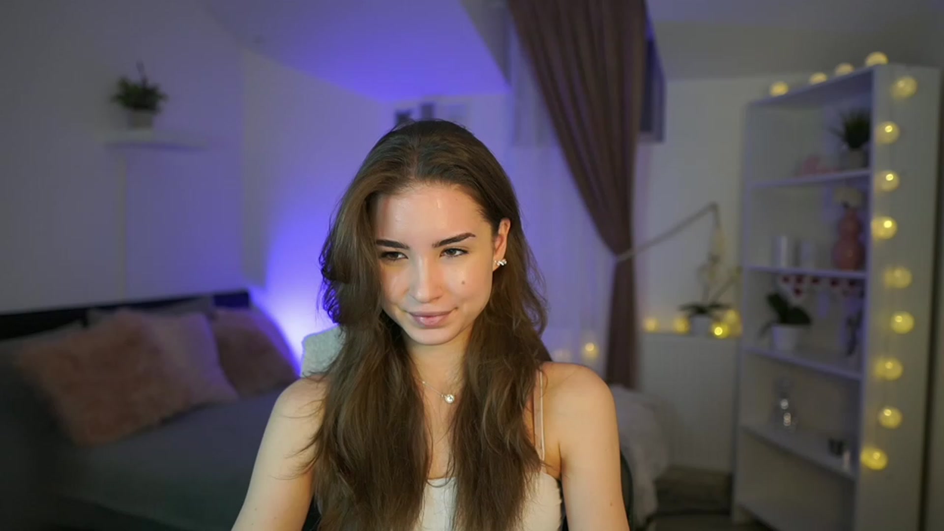 Gallery image thumbnail from Shy_jane's myfreecams stream on, 03/02/2023, 11:23 image 1 of 20