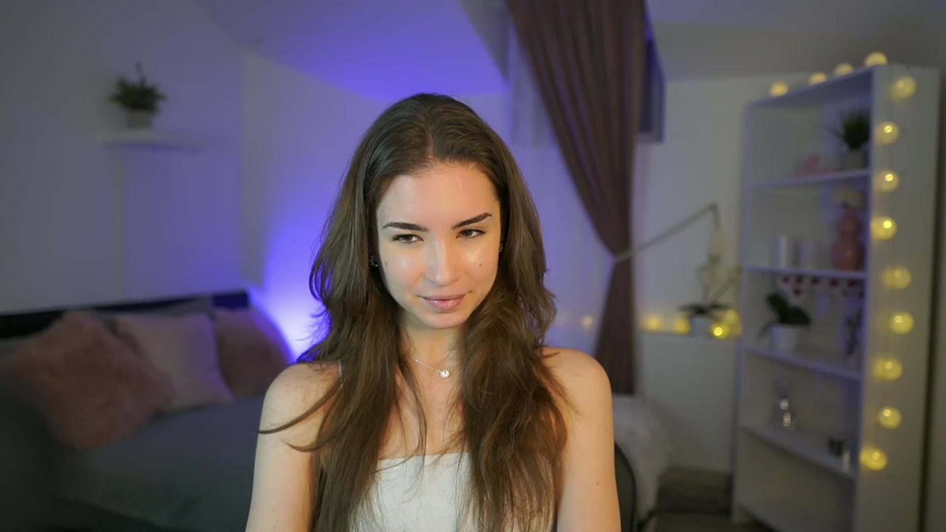 Gallery image thumbnail from Shy_jane's myfreecams stream on, 03/02/2023, 13:53 image 8 of 20