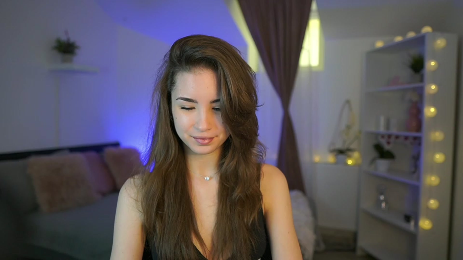 Gallery image thumbnail from Shy_jane's myfreecams stream on, 03/05/2023, 10:17 image 6 of 20