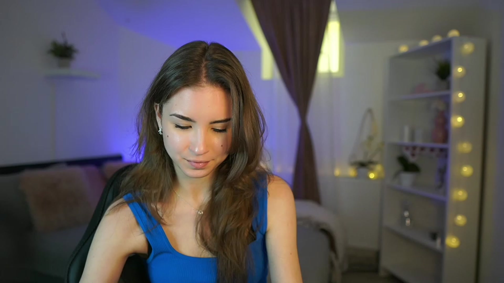 Gallery image thumbnail from Shy_jane's myfreecams stream on, 03/05/2023, 15:18 image 2 of 20