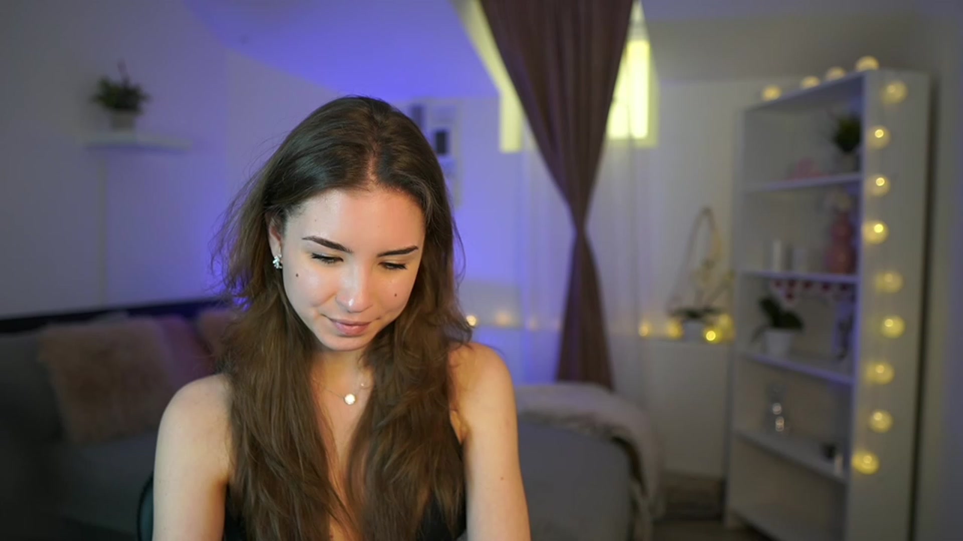 Gallery image thumbnail from Shy_jane's myfreecams stream on, 03/05/2023, 15:58 image 11 of 20