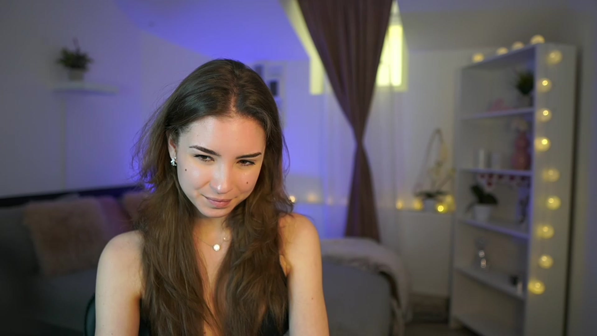 Gallery image thumbnail from Shy_jane's myfreecams stream on, 03/05/2023, 15:58 image 10 of 20
