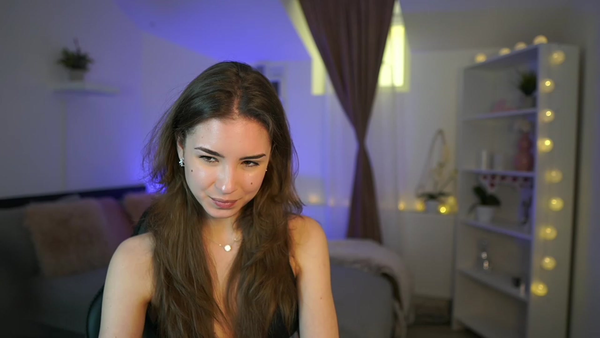 Gallery image thumbnail from Shy_jane's myfreecams stream on, 03/05/2023, 15:58 image 13 of 20