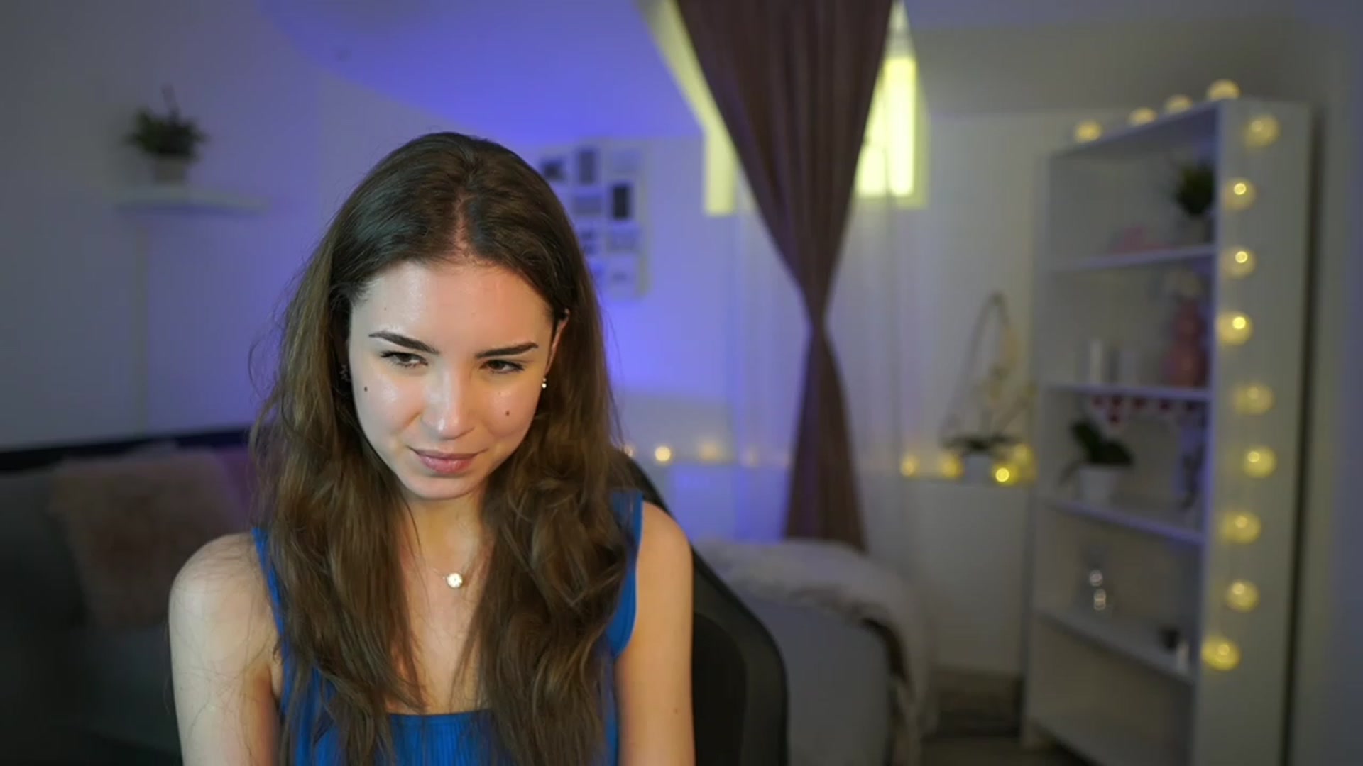 Gallery image thumbnail from Shy_jane's myfreecams stream on, 03/05/2023, 17:24 image 1 of 20