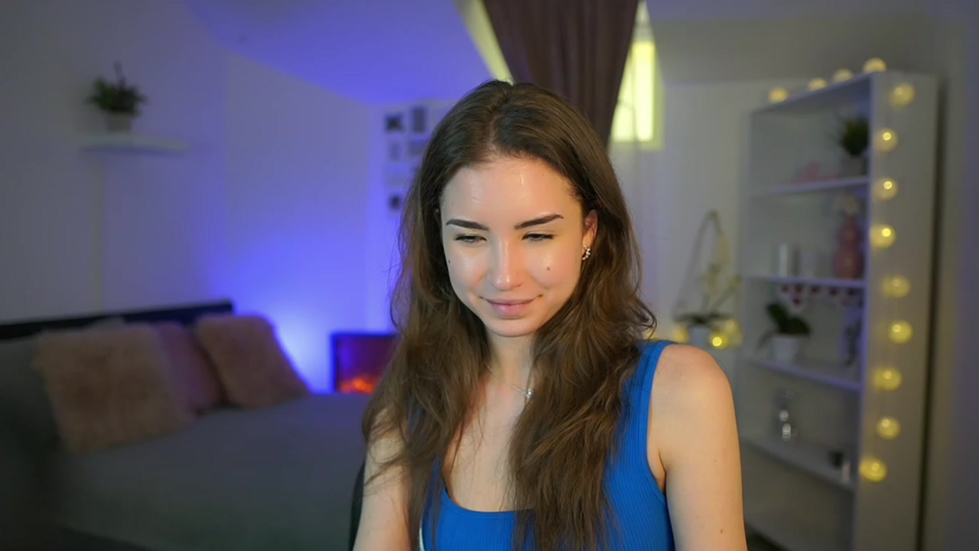 Gallery image thumbnail from Shy_jane's myfreecams stream on, 03/05/2023, 17:24 image 16 of 20