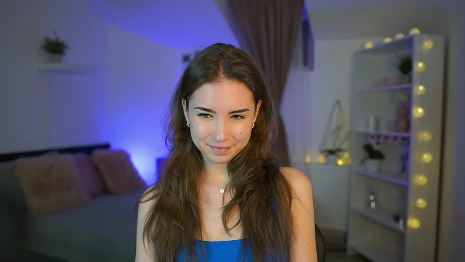 Gallery image thumbnail from Shy_jane's myfreecams stream on, 03/05/2023, 18:18 image 18 of 20