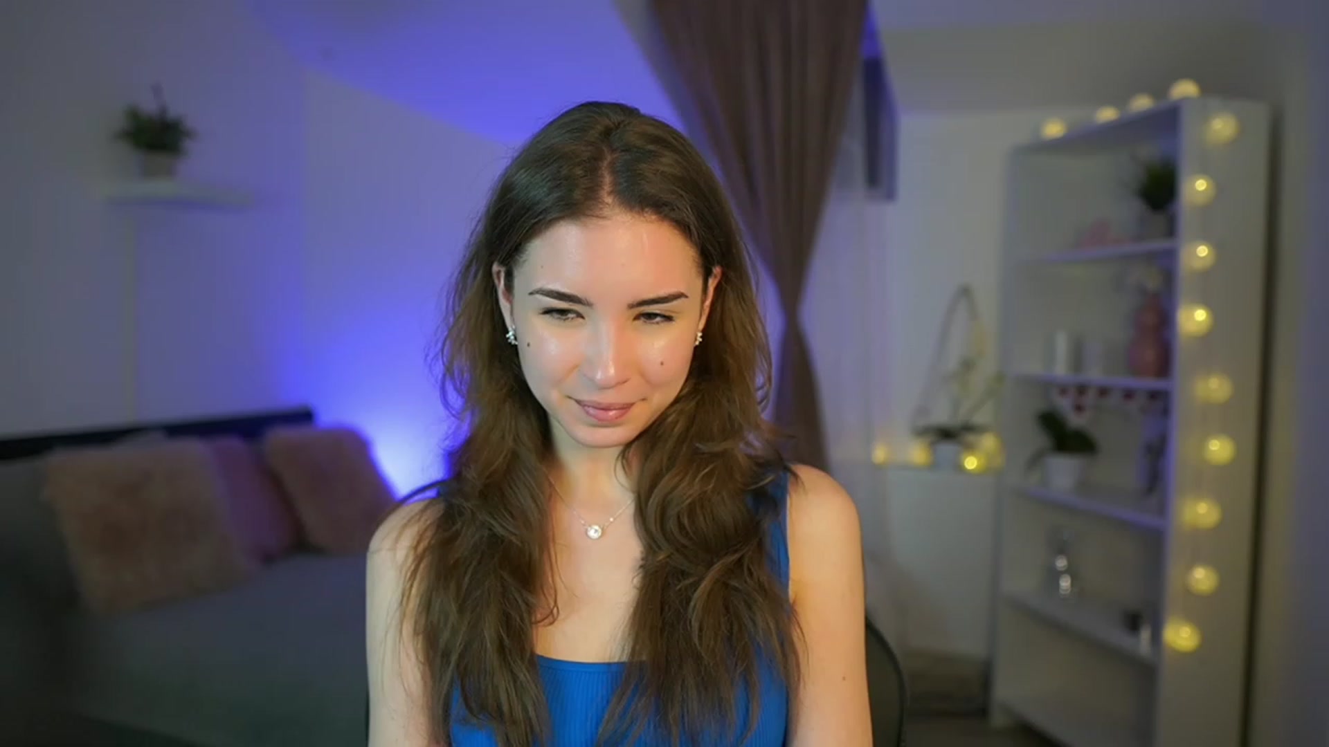 Gallery image thumbnail from Shy_jane's myfreecams stream on, 03/05/2023, 19:02 image 5 of 20